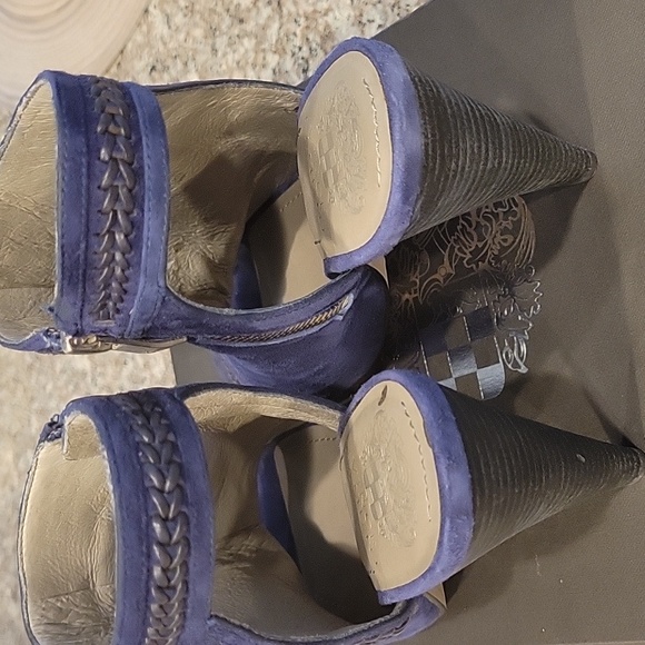 Vince Camuto Archer Midnight Blue peep toe Suede slingback zippered shoes sz 8.5 - Picture 3 of 6